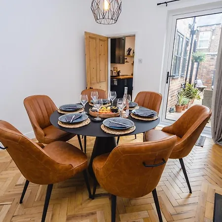 - Bishy Road Abode * York